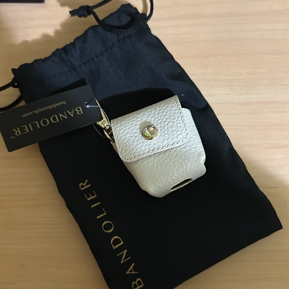 BANDOLIER AIRPODS POUCH NEW